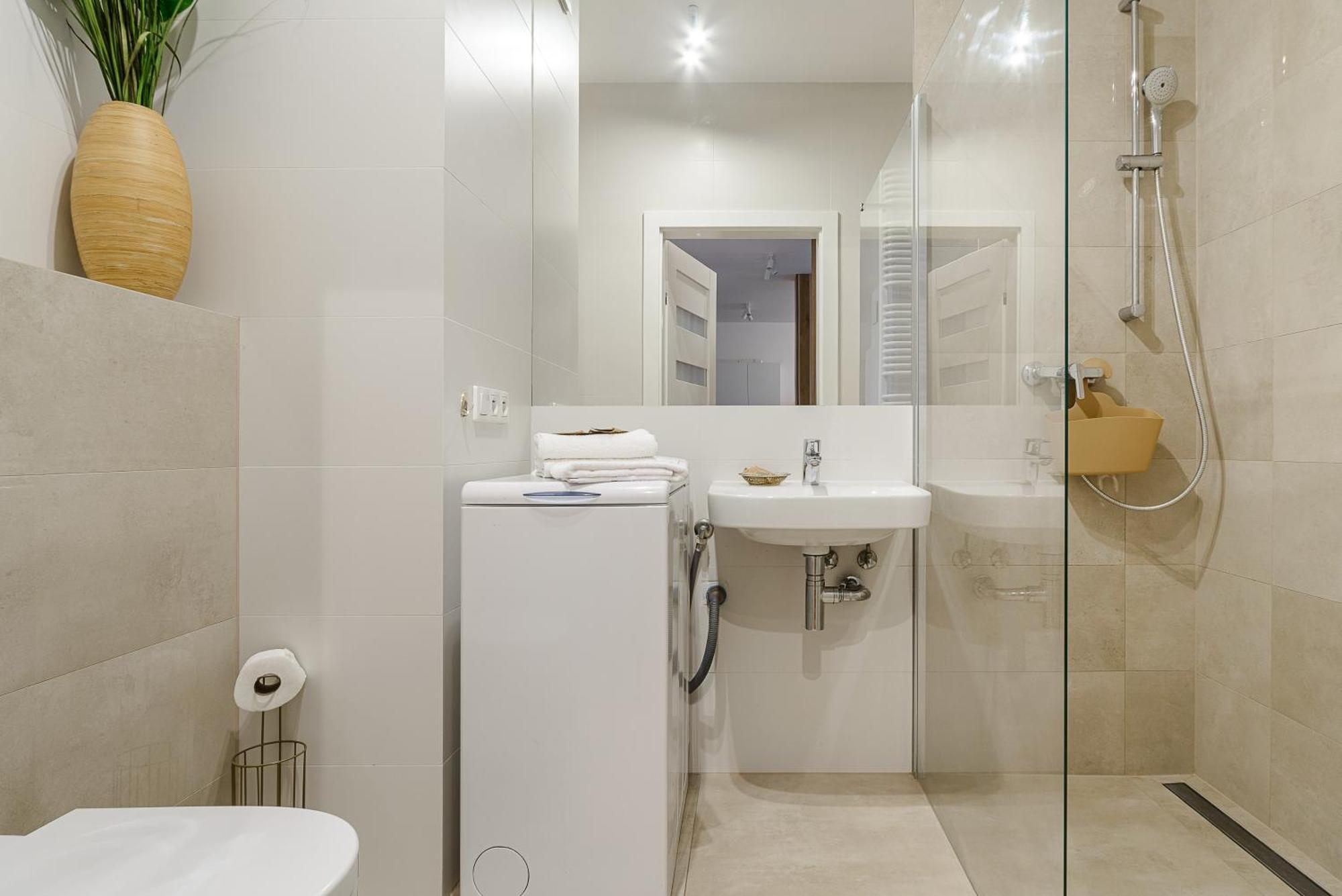 19 Dzielnica Kolejowa P&O Serviced Apartments Warsaw Exterior photo